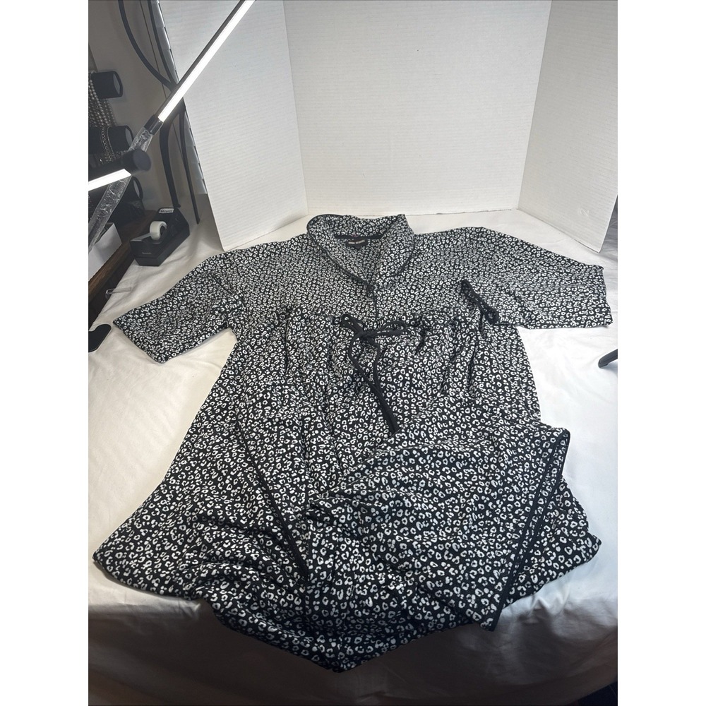 Room Service Womens 2 Piece Pajama Set Black Animal Print L Sleeve Button Up XXL